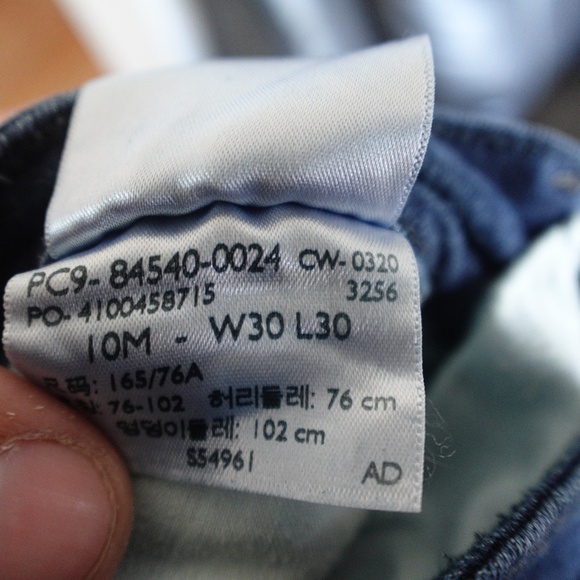 Levi’s Signature Mid Rise Skinny Jeans Women’s 10M (W30 L30) Dark Wash Stretch D - Picture 5 of 5